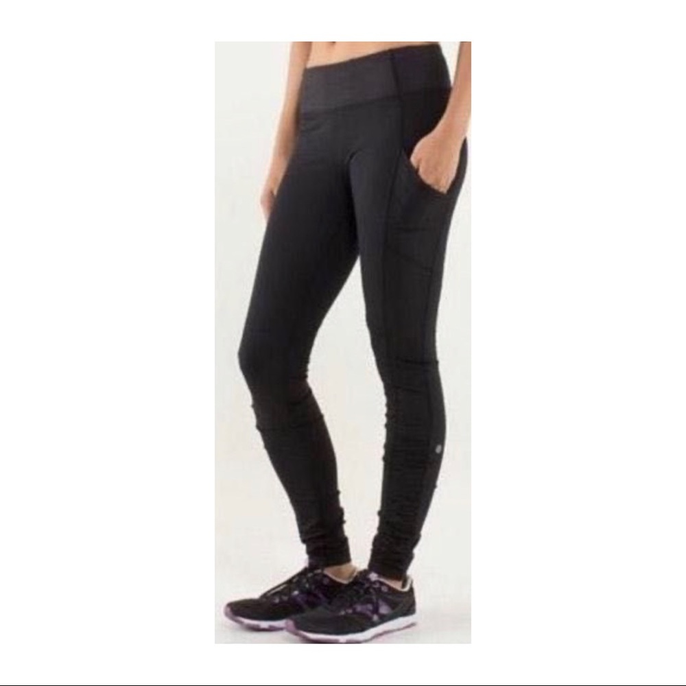 Lulu Lemon Pocket legging with leg cinching